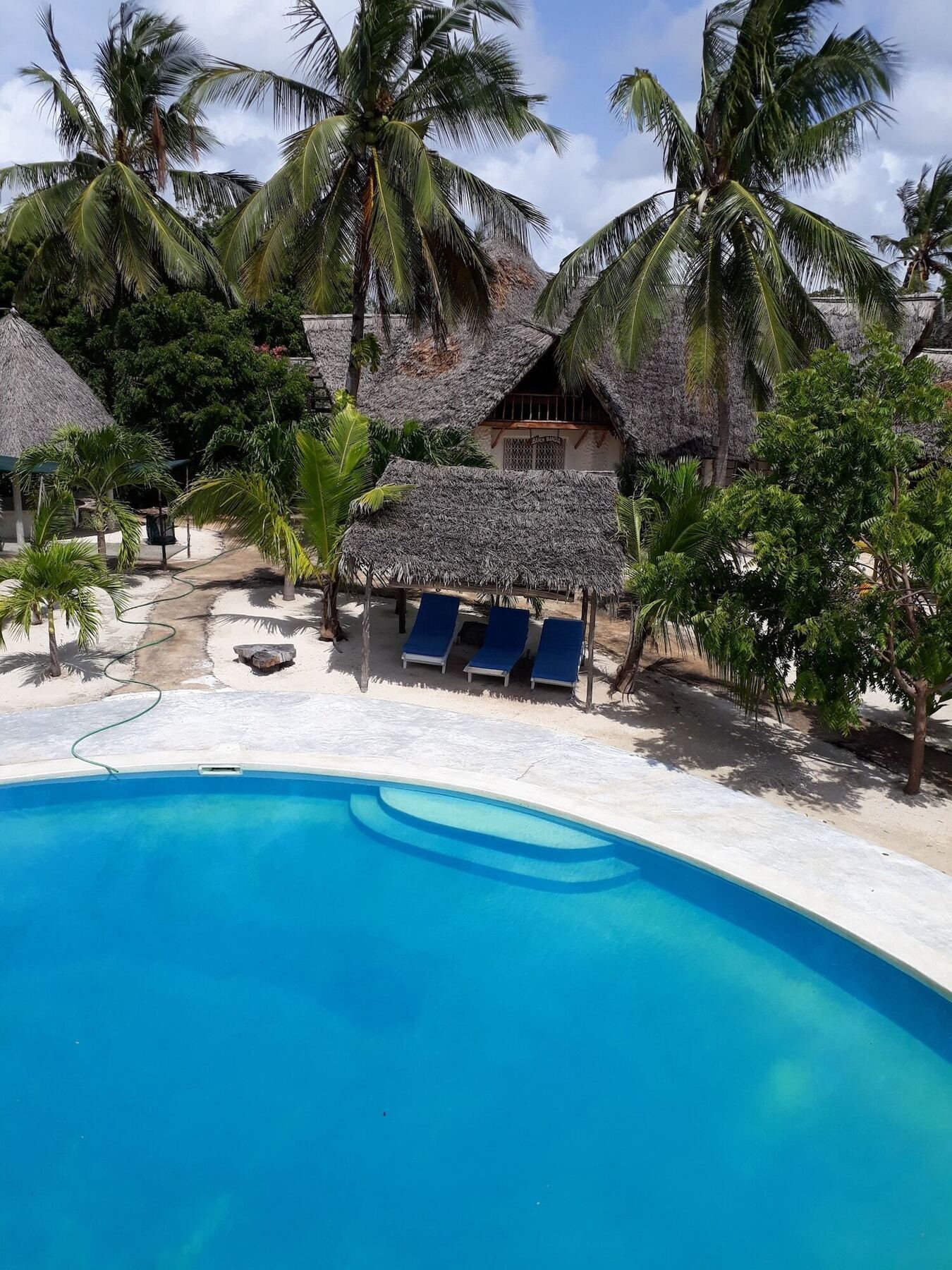 Merry Crab Cove Beach Resort Watamu Exterior photo